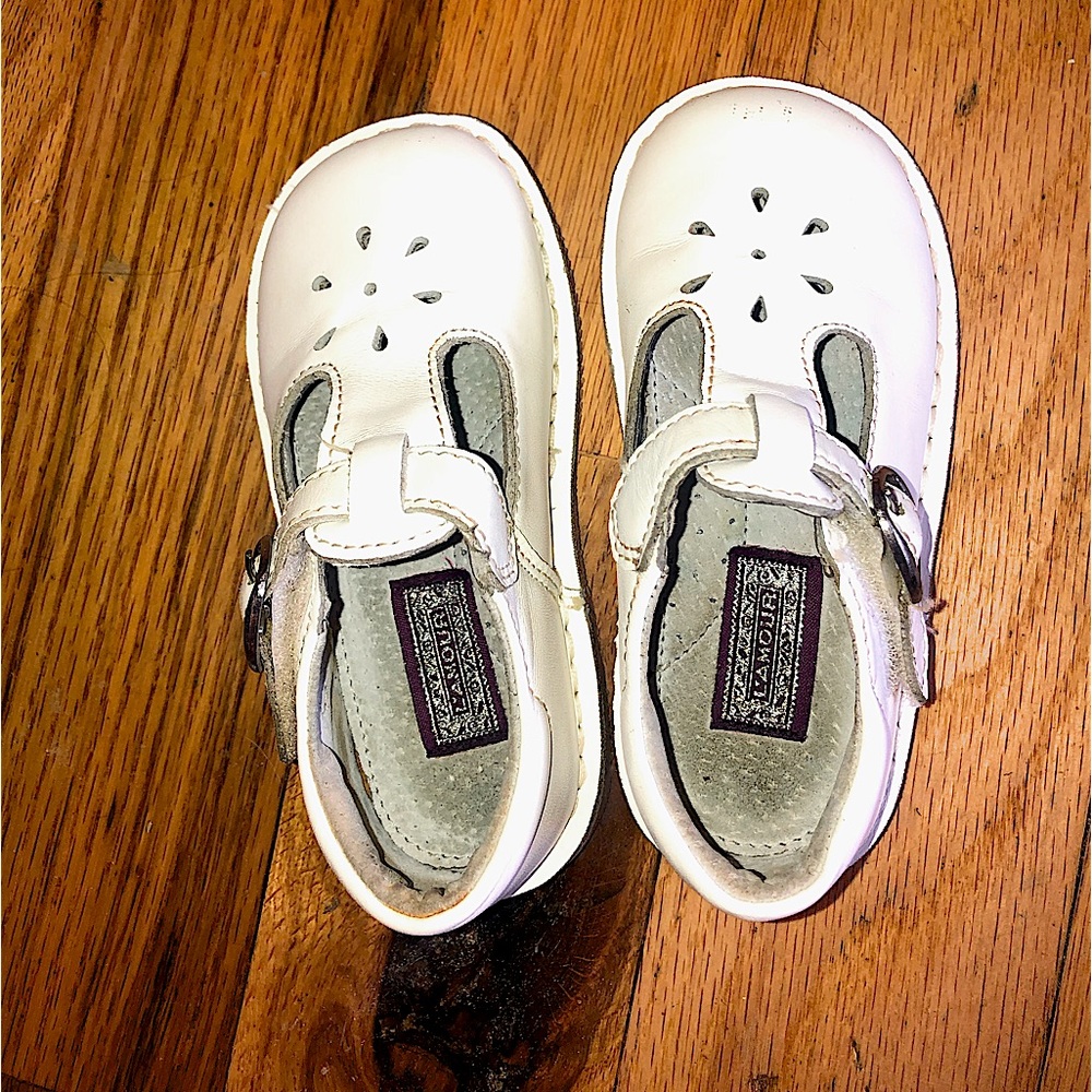 Lamour Mary Janes
